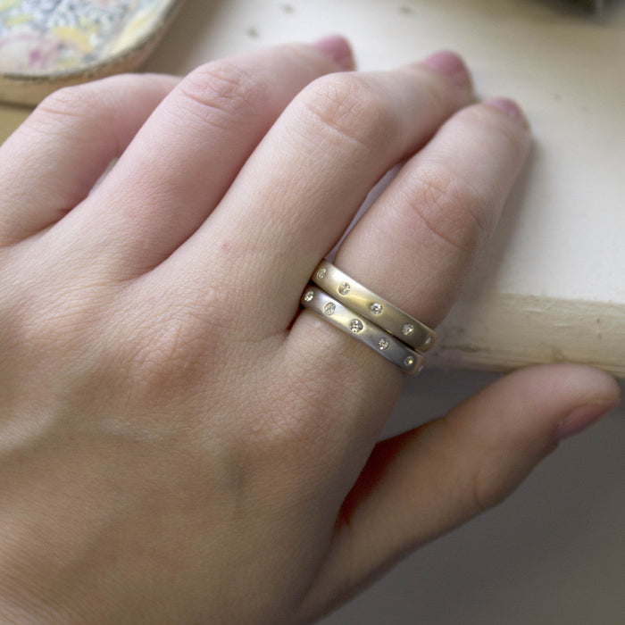 Vintage Jewelry Brushed 18kt White Gold Plated Ring