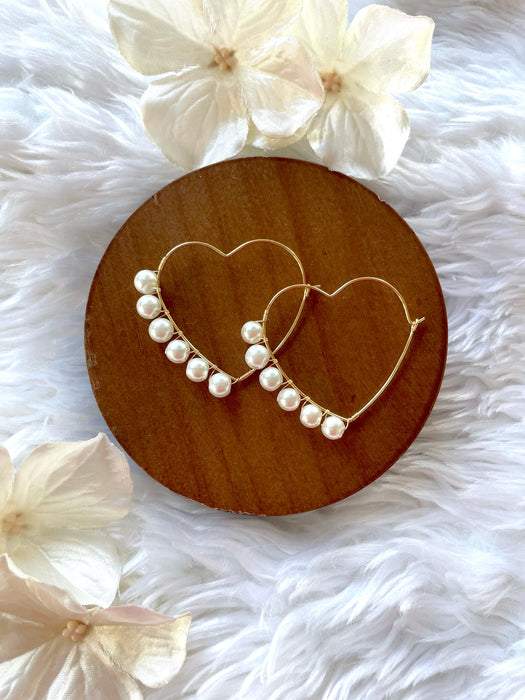 The Valentina Hoop Pearl